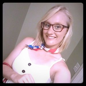 Meet your Posher, Christina